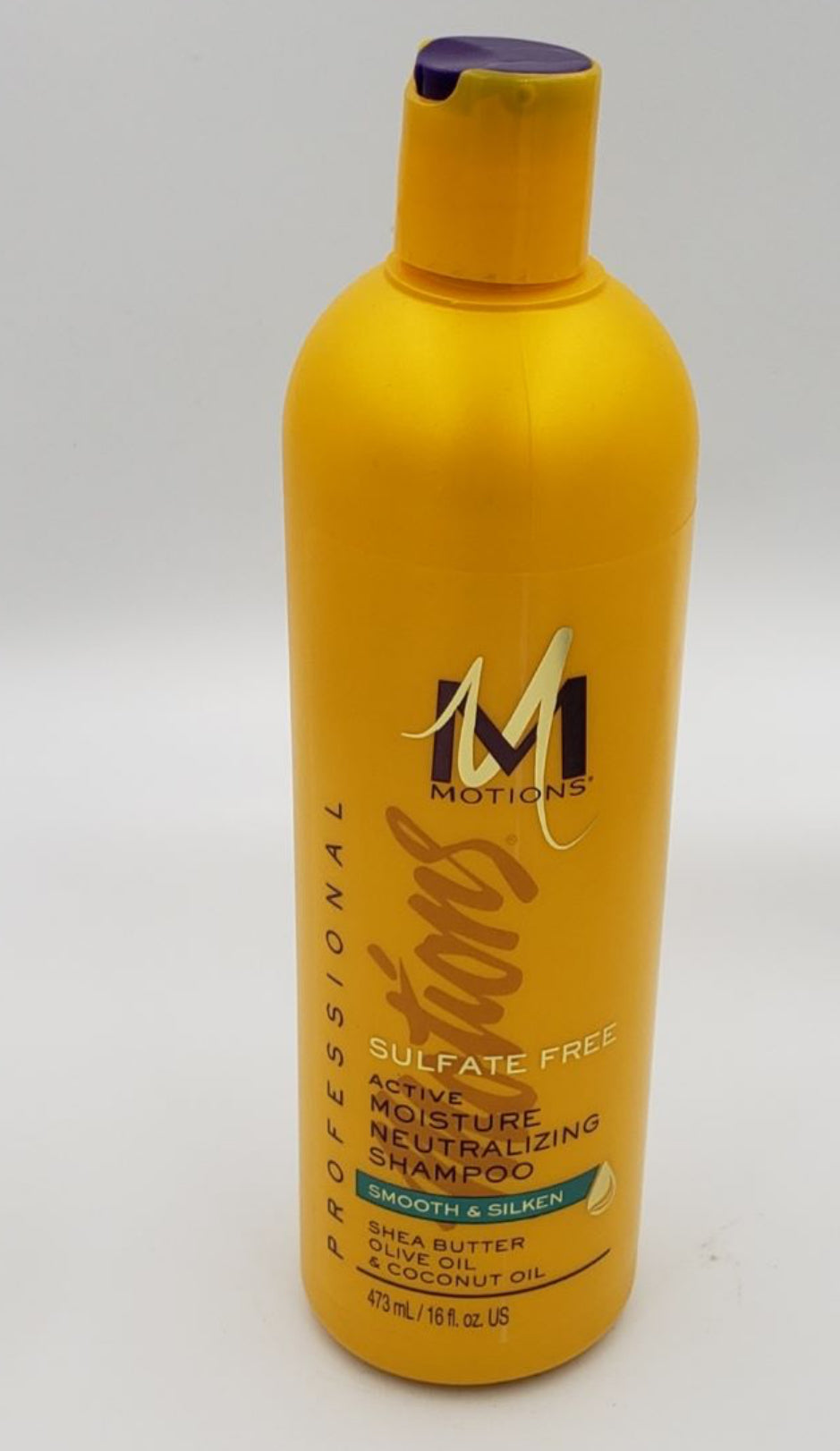 Motions Sulfate Free Active Moisture Neutralizing Shampoo (473ml)